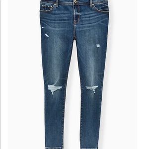 Torrid Distressed Luxe Skinny Jean NWT